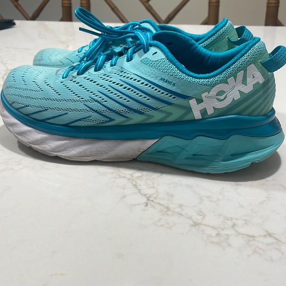 Hoka One One Shoes - Hoka Womens Arahi Shoes - Size 9